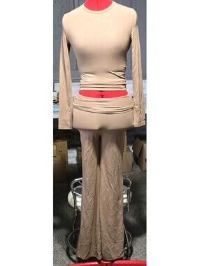 Women's 2-Piece Yoga Outfit Size XS Beige Knit  Long Sleeve Top & Bootcut Pants